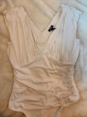 Express Cream V-Neck Ruched Bodysuit